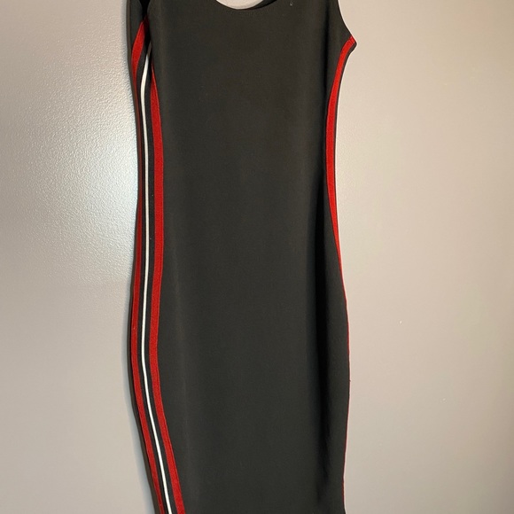 Black Bodycon Striped Dress - Picture 2 of 4